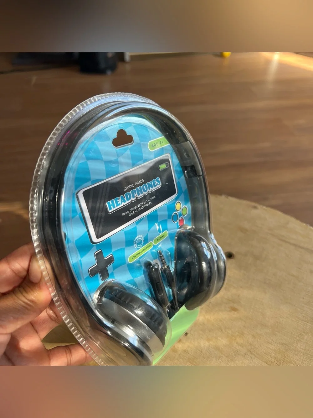 Studio Grade Black On-Ear Headphones with Inline Mic